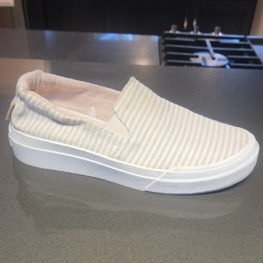 Roxy Beige and White Striped Flats